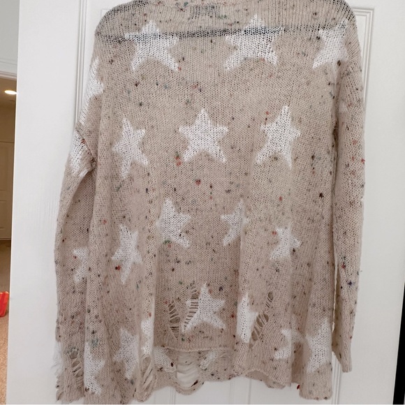 Wildfox Blush colored “seeing stars” Lennon sweater size Small - Picture 4 of 10